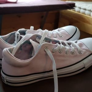 Converse womens sneakers! Worn once!!